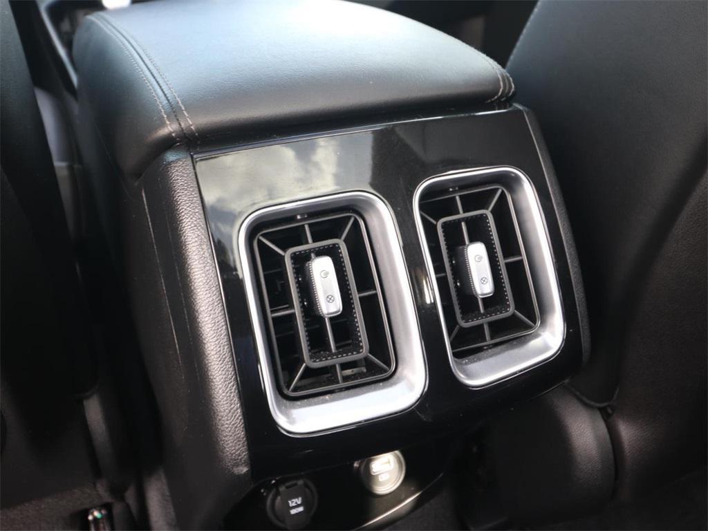 used 2022 Kia Sorento car, priced at $22,863