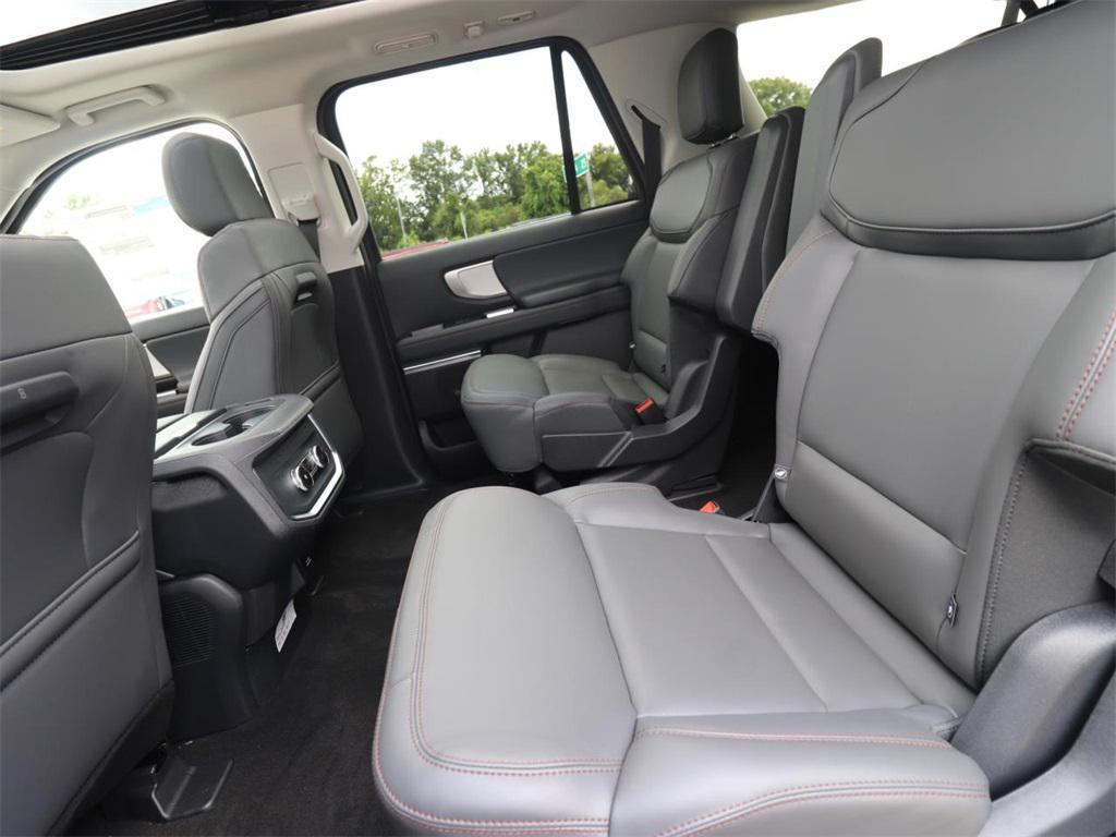 new 2025 Ford Expedition Max car, priced at $68,142