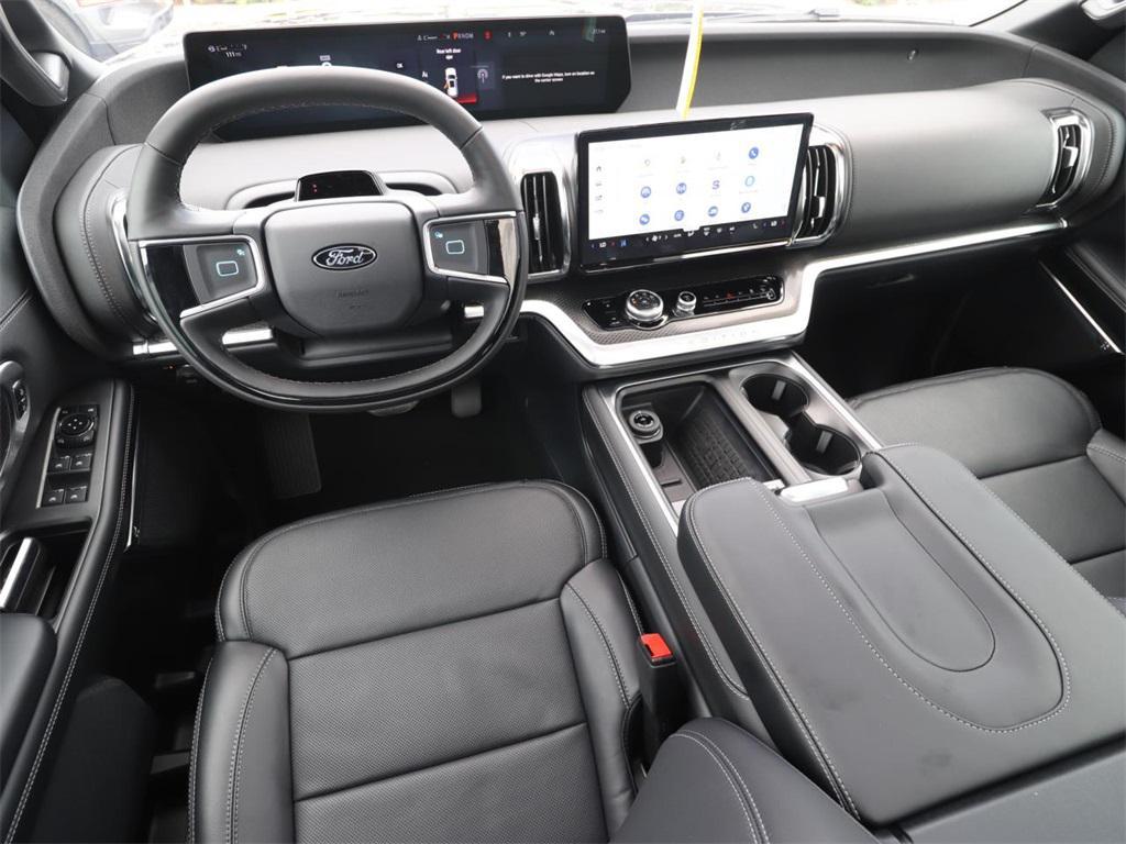 new 2025 Ford Expedition Max car, priced at $85,016