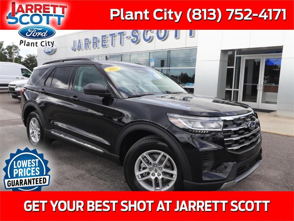 new 2025 Ford Explorer car, priced at $35,724