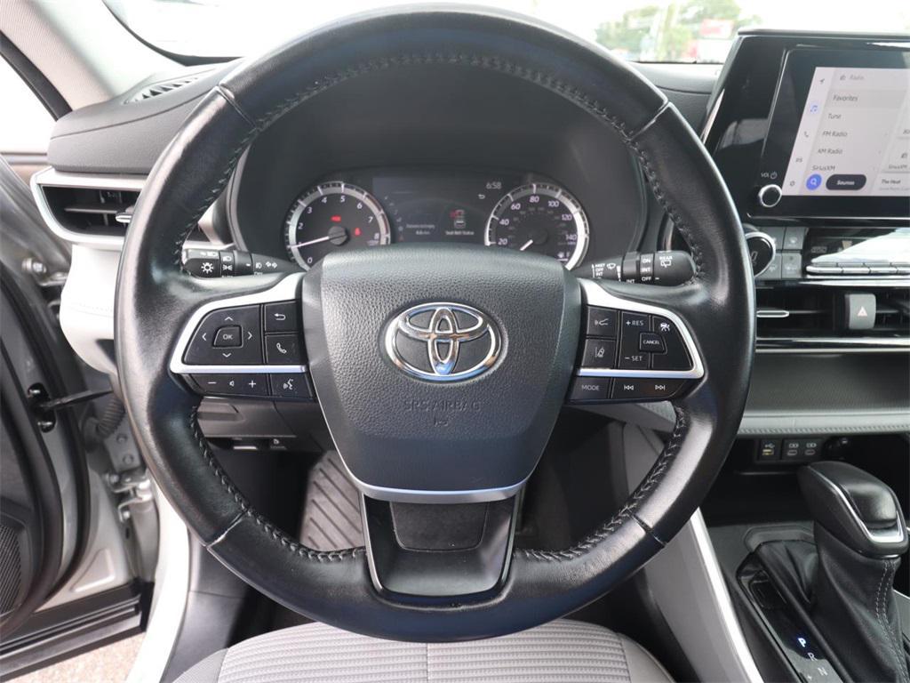 used 2023 Toyota Highlander car, priced at $27,267