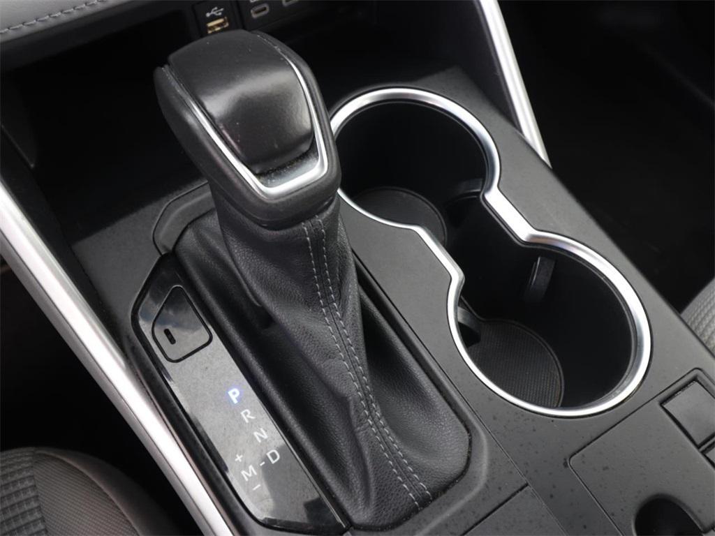 used 2023 Toyota Highlander car, priced at $27,267