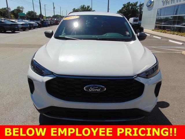 new 2025 Ford Escape car, priced at $30,063