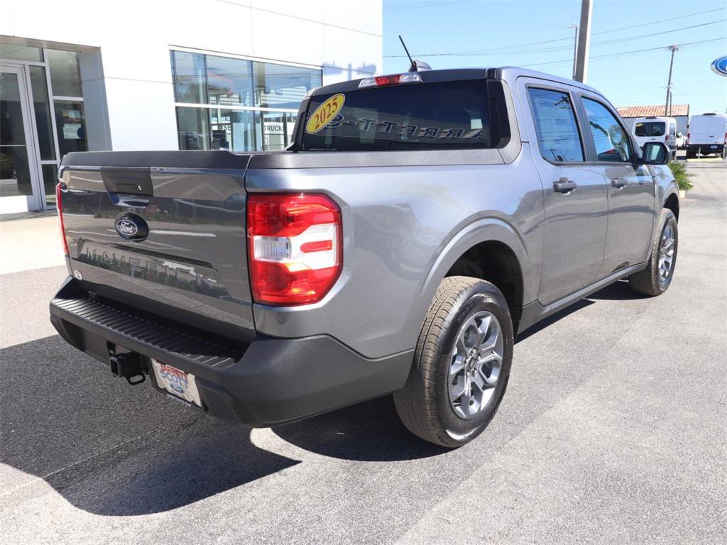 new 2025 Ford Maverick car, priced at $30,233