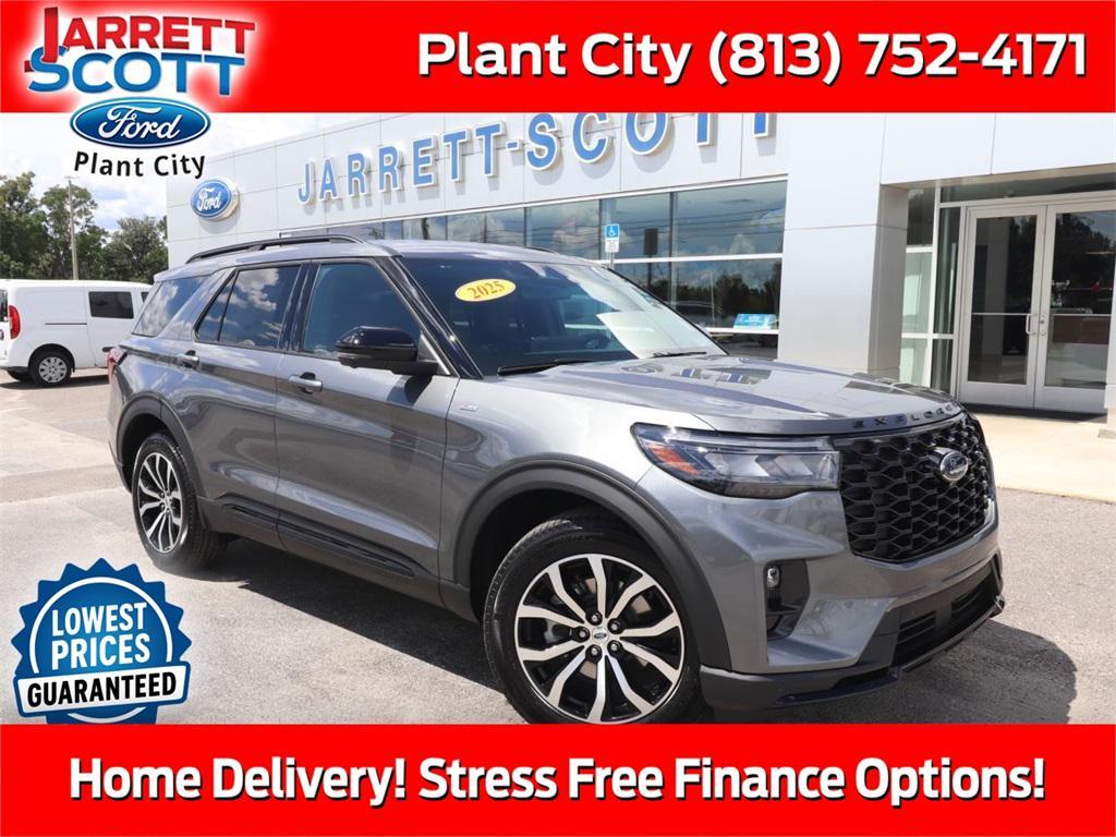 new 2025 Ford Explorer car, priced at $42,897