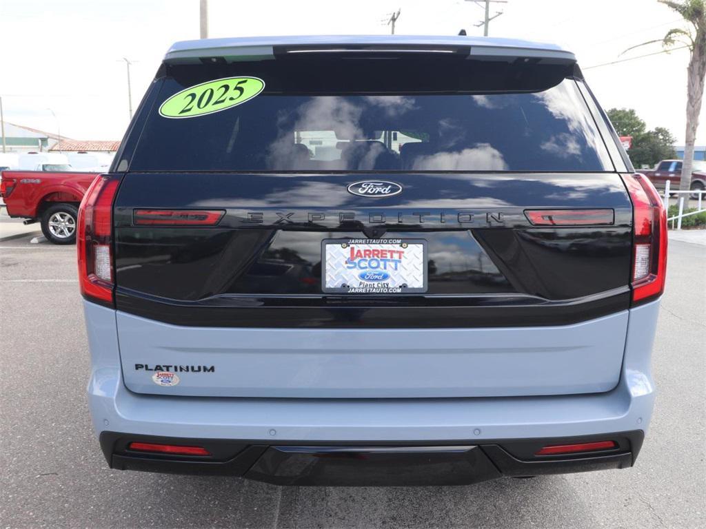 new 2025 Ford Expedition car, priced at $80,601