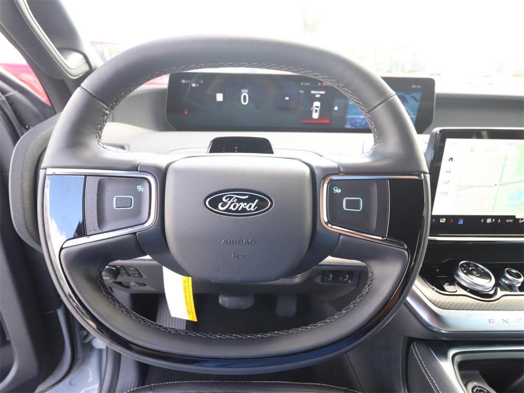 new 2025 Ford Expedition car, priced at $80,601