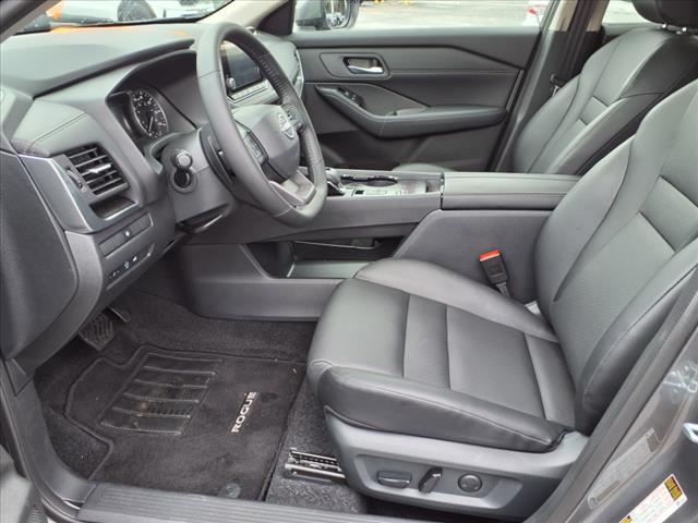 used 2025 Nissan Rogue car, priced at $29,998