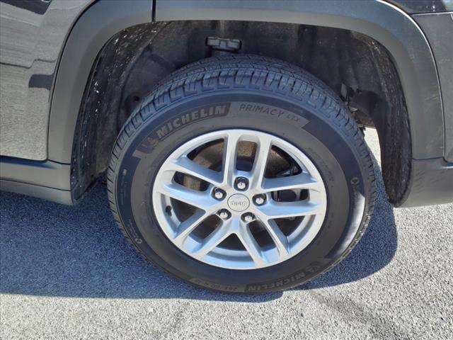 used 2023 Jeep Grand Cherokee L car, priced at $28,998