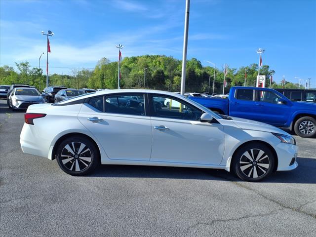 used 2022 Nissan Altima car, priced at $25,900