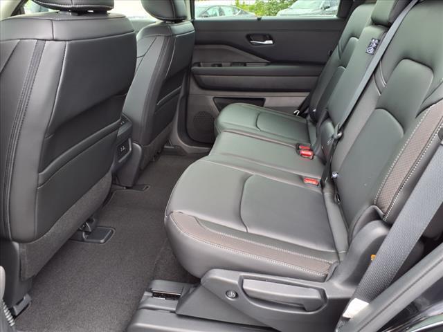 new 2025 Nissan Pathfinder car, priced at $45,785