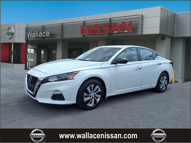 used 2022 Nissan Altima car, priced at $25,998