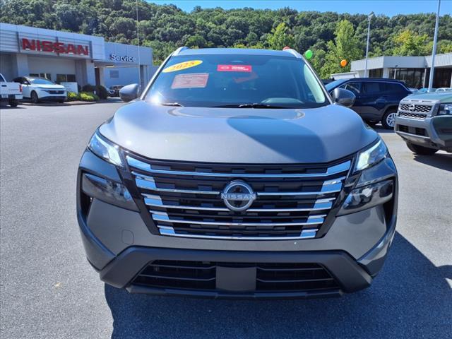used 2025 Nissan Rogue car, priced at $29,998