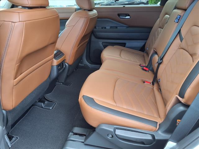new 2025 Nissan Pathfinder car, priced at $53,935