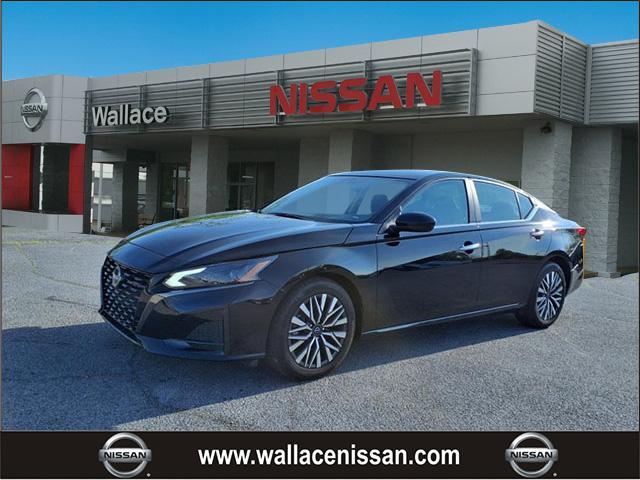 used 2023 Nissan Altima car, priced at $27,499