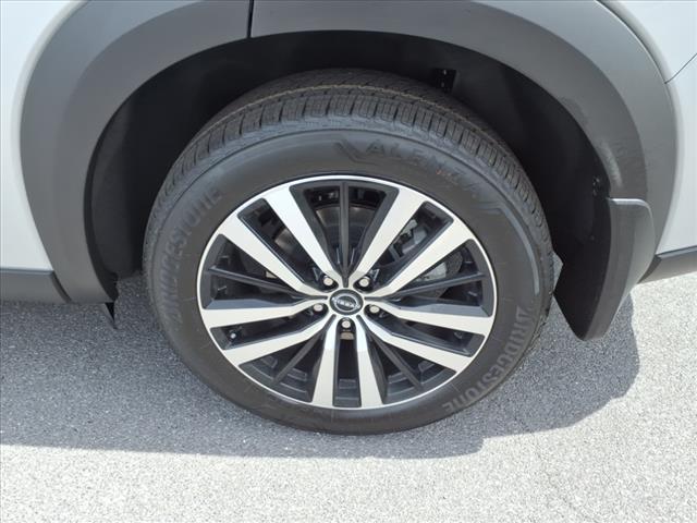 new 2025 Nissan Pathfinder car, priced at $54,035