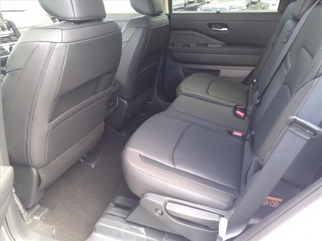 new 2025 Nissan Pathfinder car, priced at $48,160