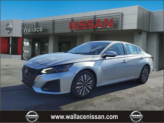 used 2023 Nissan Altima car, priced at $23,998