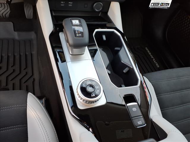 new 2025 Mitsubishi Outlander car, priced at $41,595