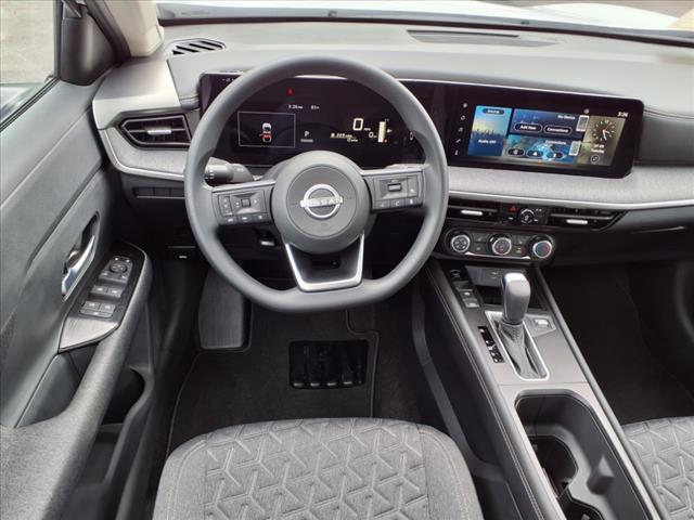 new 2025 Nissan Kicks car, priced at $28,680