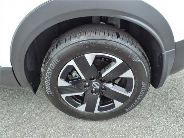 new 2025 Nissan Kicks car, priced at $28,680