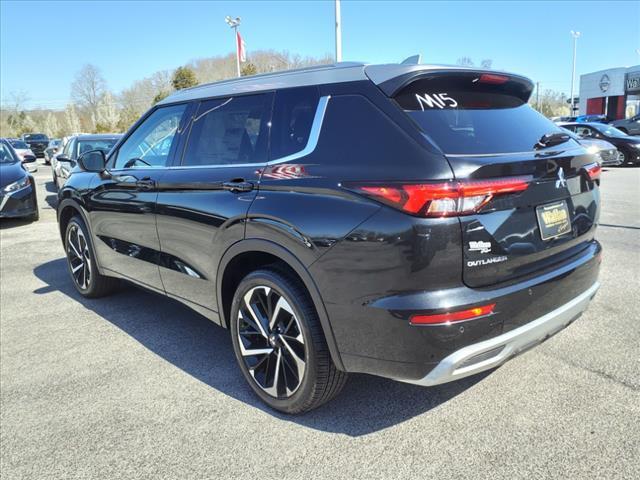 new 2024 Mitsubishi Outlander car, priced at $42,670