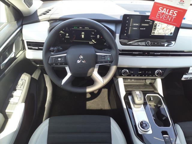 new 2025 Mitsubishi Outlander car, priced at $40,715