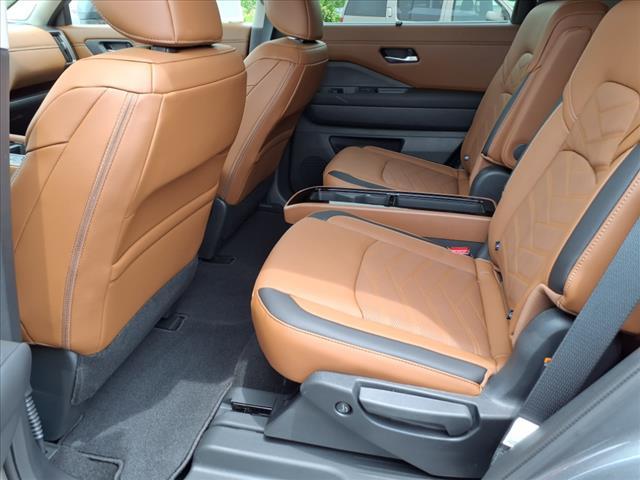 new 2025 Nissan Pathfinder car, priced at $54,035