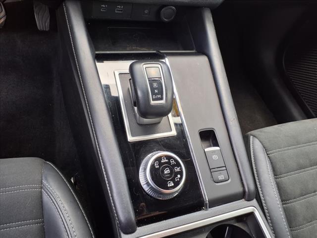 used 2024 Mitsubishi Outlander car, priced at $27,998