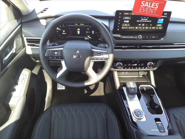 new 2025 Mitsubishi Outlander car, priced at $41,905