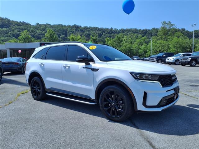 used 2022 Kia Sorento car, priced at $34,999