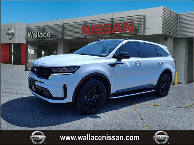 used 2022 Kia Sorento car, priced at $34,999