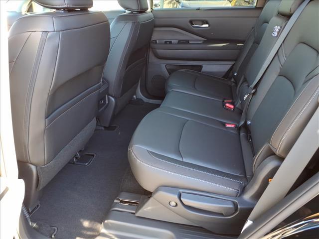 new 2025 Nissan Pathfinder car, priced at $46,590