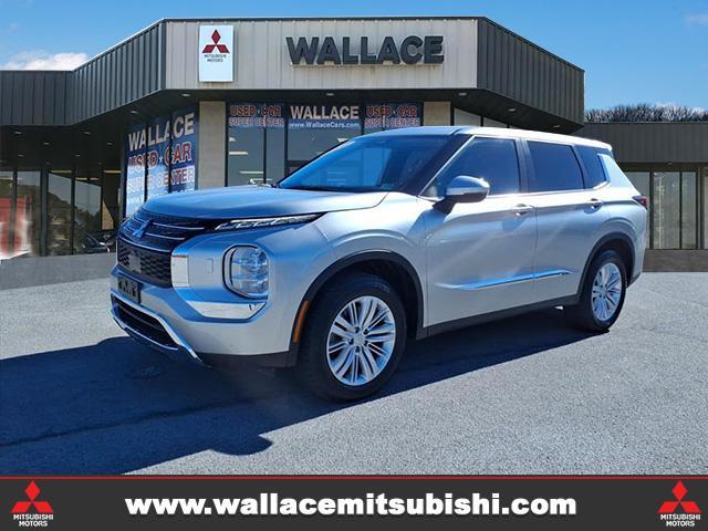used 2022 Mitsubishi Outlander car, priced at $21,998