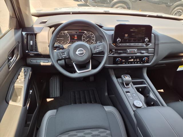 new 2025 Nissan Pathfinder car, priced at $40,450