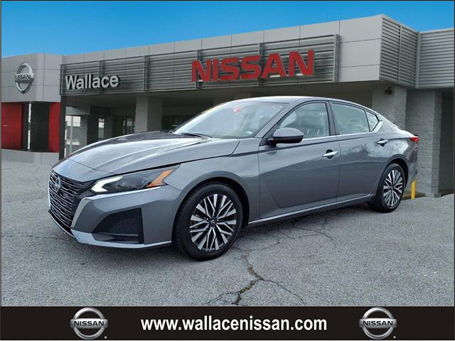 used 2023 Nissan Altima car, priced at $22,998