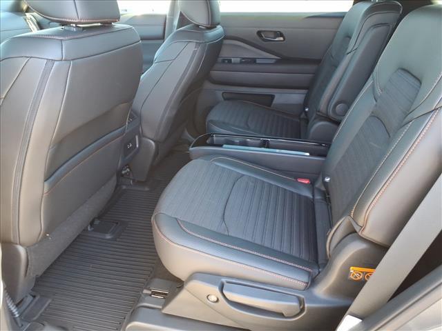 new 2025 Nissan Pathfinder car, priced at $46,620