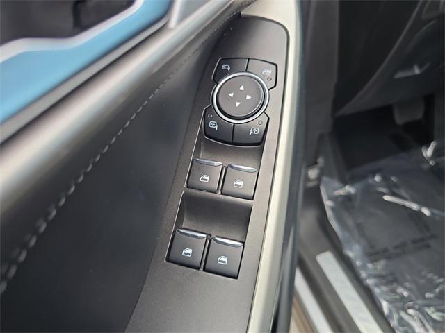used 2024 Ford Explorer car, priced at $30,978