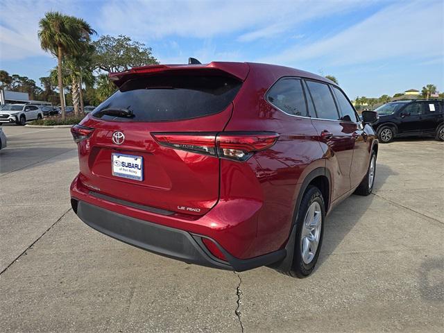 used 2022 Toyota Highlander car, priced at $32,987