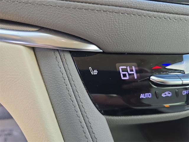 used 2020 Cadillac XT5 car, priced at $20,977