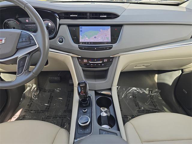used 2020 Cadillac XT5 car, priced at $20,977