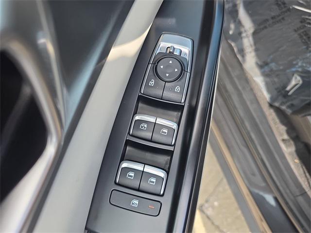 used 2024 Kia Carnival car, priced at $27,897