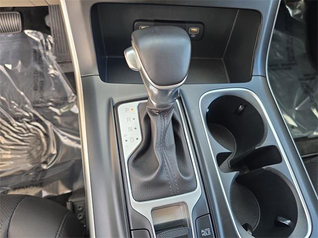 used 2024 Kia Carnival car, priced at $27,897