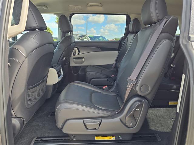 used 2024 Kia Carnival car, priced at $27,897