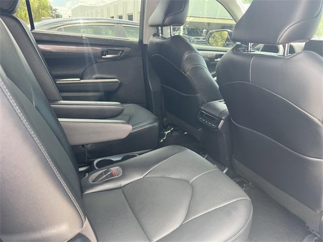used 2023 Toyota Highlander Hybrid car, priced at $44,287