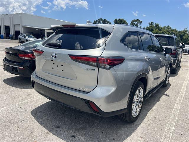 used 2023 Toyota Highlander Hybrid car, priced at $44,287
