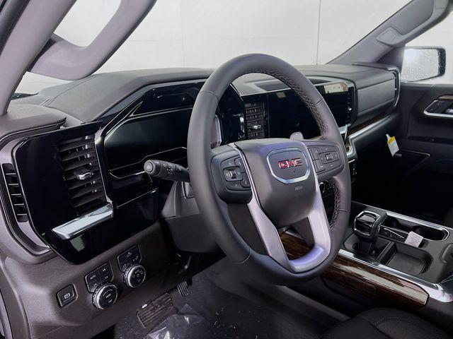 new 2025 GMC Sierra 1500 car, priced at $53,872