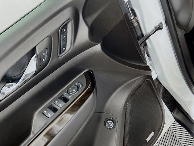 used 2023 GMC Acadia car, priced at $40,000