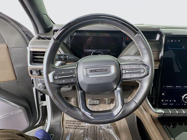 used 2025 GMC Yukon XL car, priced at $98,000