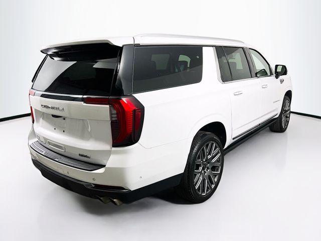 used 2025 GMC Yukon XL car, priced at $98,000